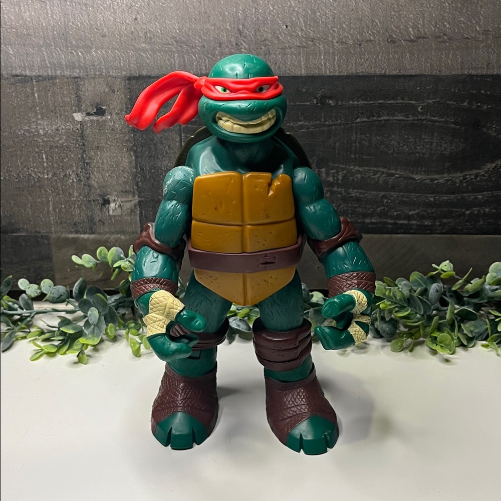 Teenage Mutant Ninja Turtles Action Figure Raphael